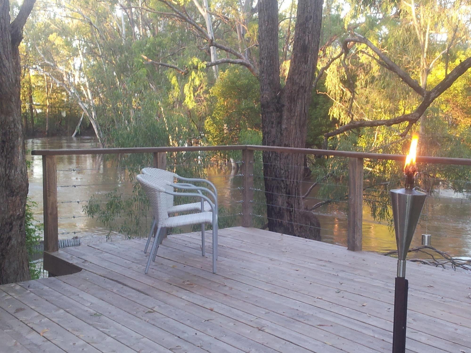 The Laurels Of Chinchilla Hotel Exterior photo